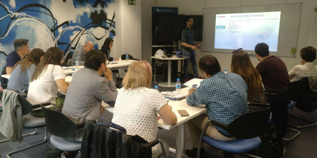 Otometrics imparte cursos de manejo de OTOSCAN y pruebas REM