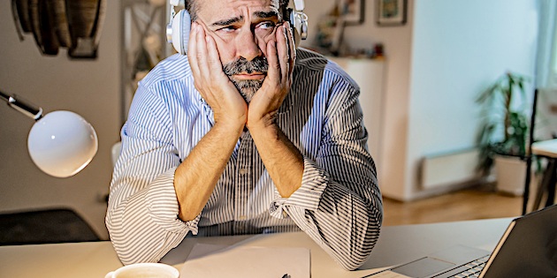 Más de una cuarta parte de los adultos declaran que su audición ha empeorado desde que trabajan en casa, según una encuesta